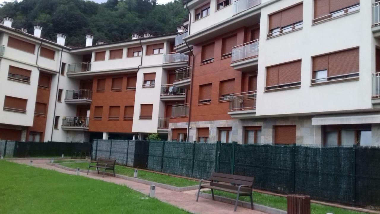 Descanso En El Sella Cangas de Onis Bagian luar foto